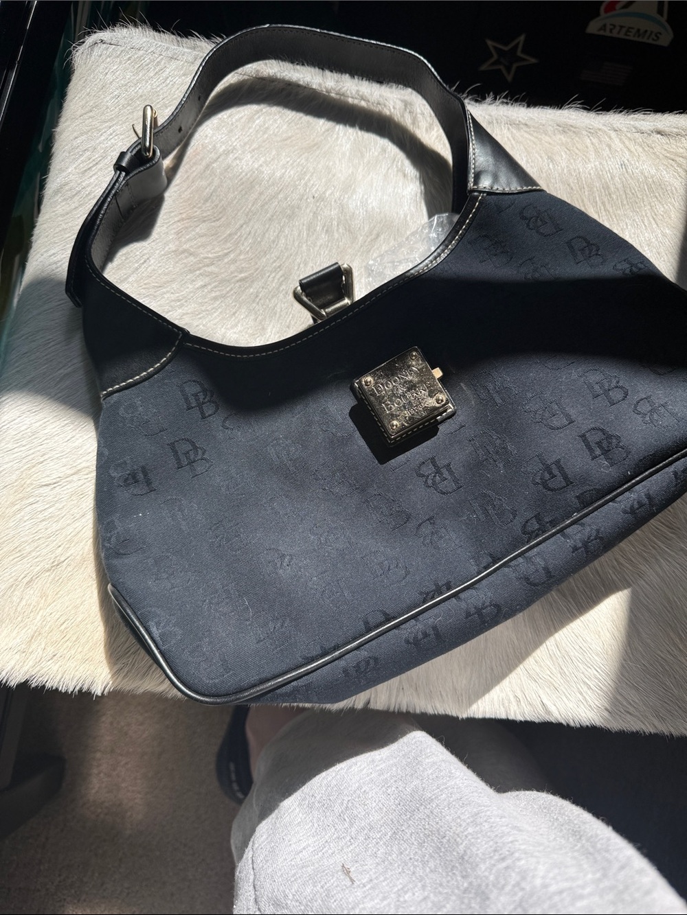 Dooney & Bourke Black Signature Shoulder Bag - Picture 2 of 7